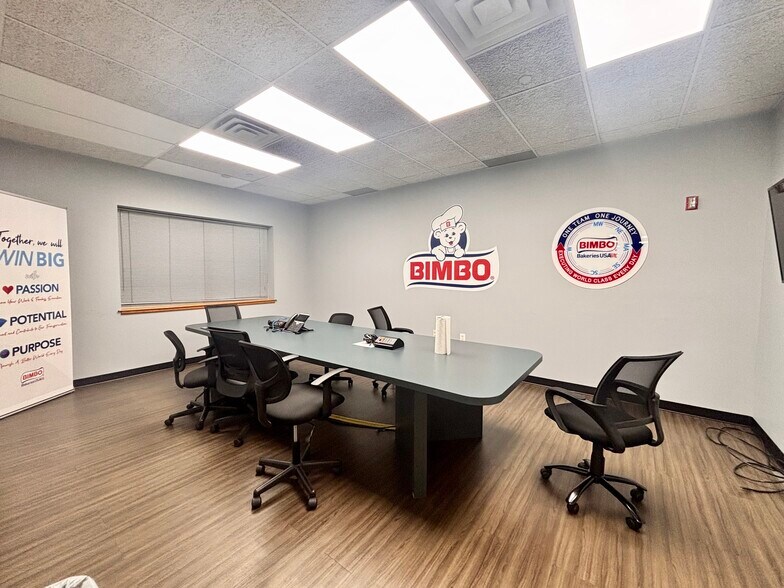 More Photos Of 328 Selleck St, Stamford Food Processing For Lease