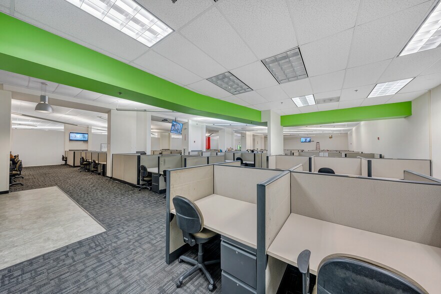 More Photos Of 2000 Virginia Ave, Collinsville Office For Lease