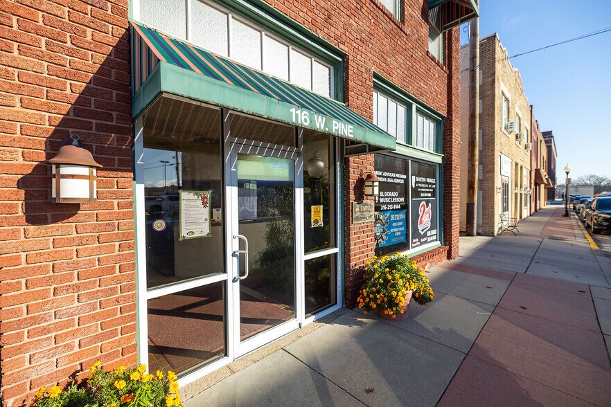 More Photos Of 116 W Pine Ave, El Dorado Office Residential For Sale