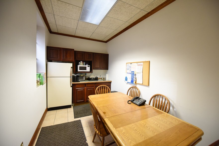 More Photos Of 5266 Seneca St, West Seneca Office For Lease