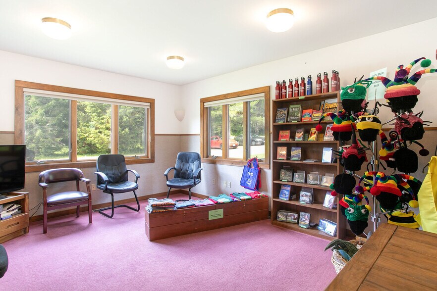 More Photos Of 2049 S Undermountain Rd, Sheffield Schools For Sale