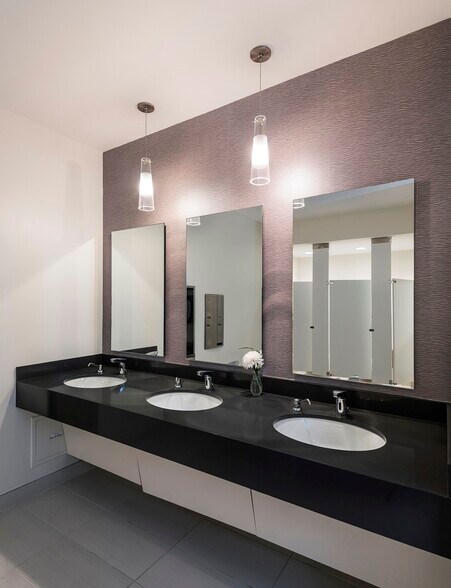 More Photos Of 2221 Lakeside Blvd, Richardson Office For Sale