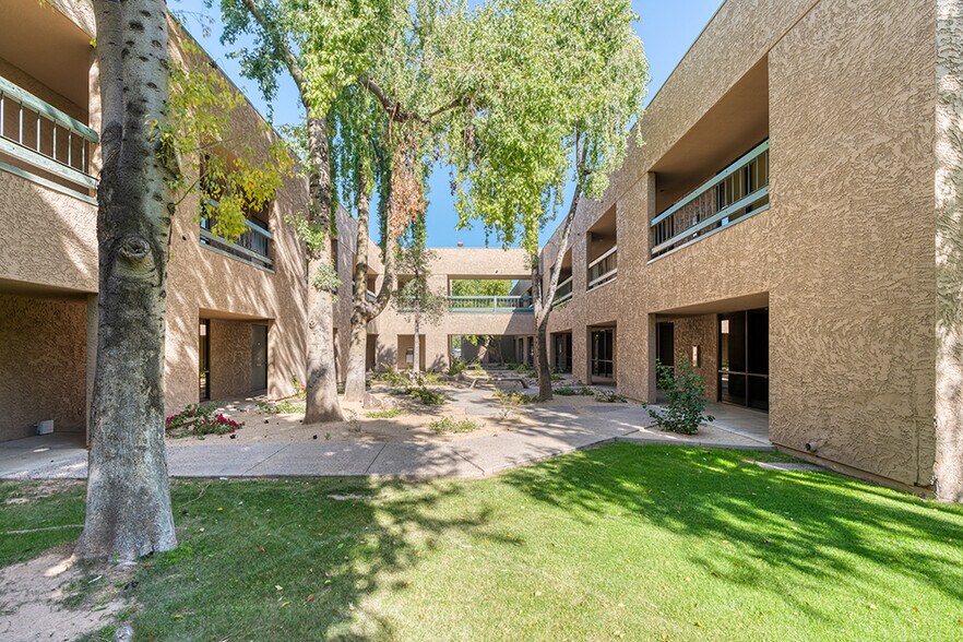 More Photos Of 1930 S Alma School Rd, Mesa Office For Lease