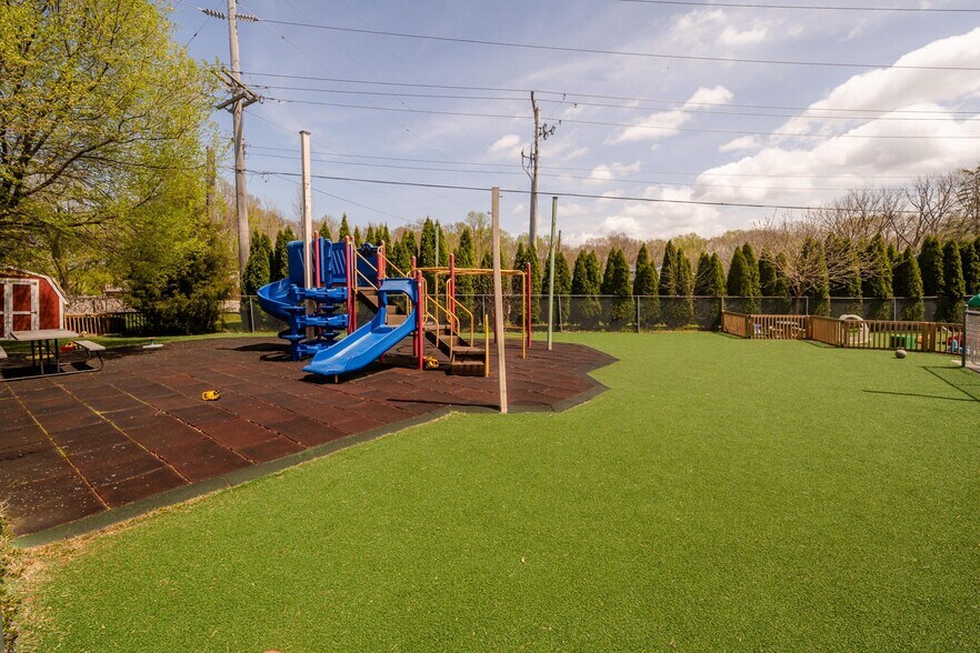 More Photos Of 3419 Hollywood Rd, Saint Joseph Daycare Center For Sale