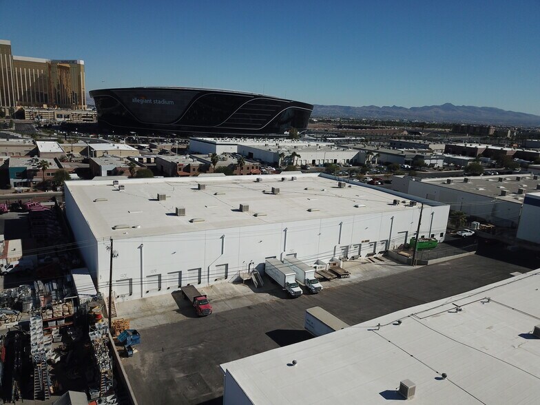 More Photos Of 5375 Procyon St, Las Vegas Warehouse For Lease