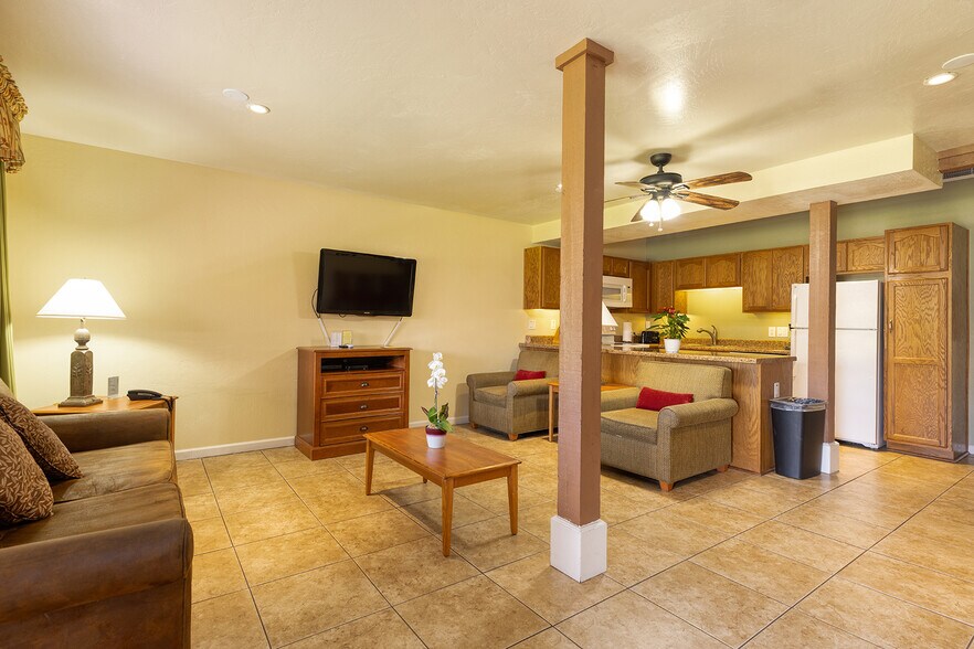 More Photos Of 5829 Buck Springs Rd, Pinetop Hotel For Sale