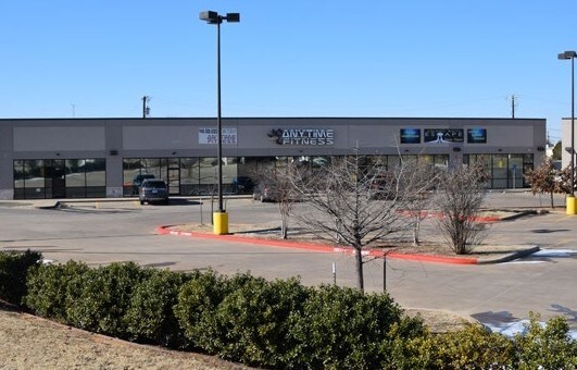 Primary Photo Of 5120 Greenbriar Rd, Wichita Falls General Retail For Lease