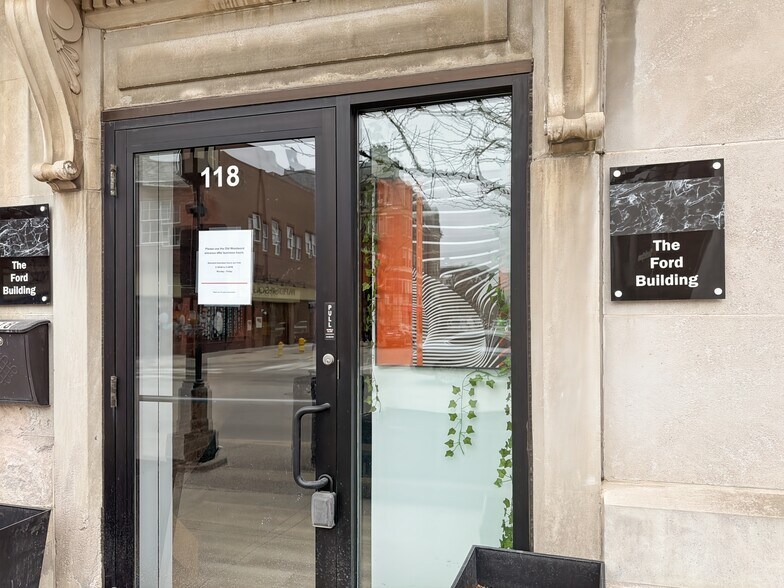 More Photos Of 101-167 N Old Woodward Ave, Birmingham Coworking Space