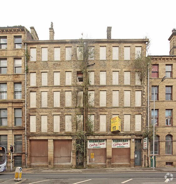 More Photos Of 34-36 Canal Rd, Bradford Office For Sale