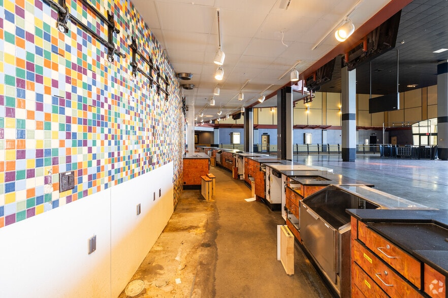 More Photos Of 3930 E Dupont Rd, Fort Wayne Movie Theatre For Sale