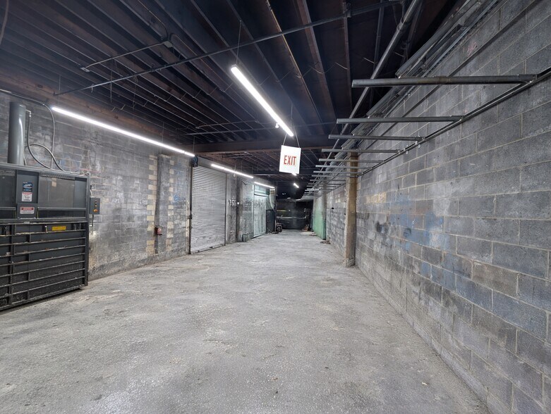 More Photos Of 220-232 Grant St, Perth Amboy Warehouse For Lease