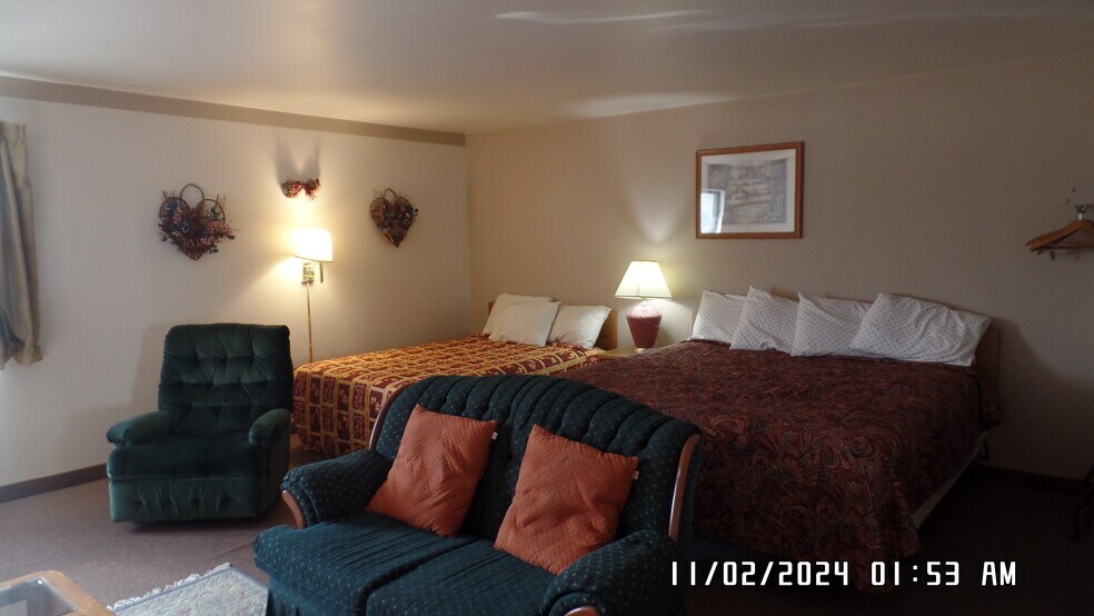 More Photos Of 2100 Fay St, Burlington Hotel For Sale