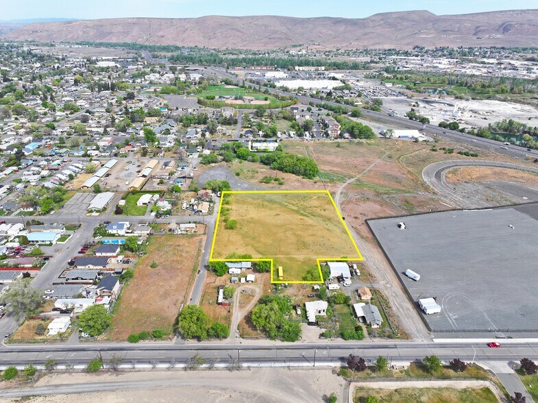 Primary Photo Of E Adams St @ S 15th St, Yakima Land For Sale