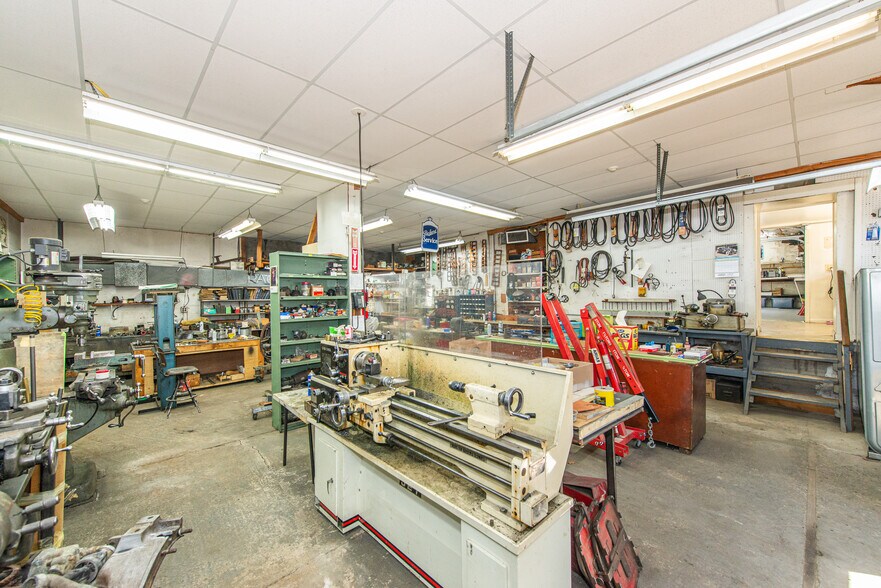 More Photos Of 202 US-46 Rt, Hackettstown Light Manufacturing For Sale