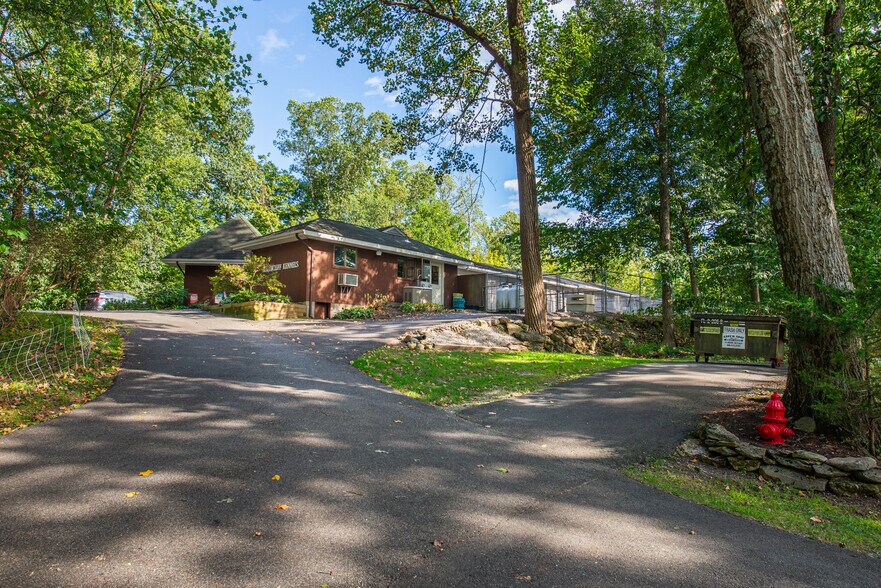 More Photos Of 40 Brighton Rd, Andover Specialty For Sale