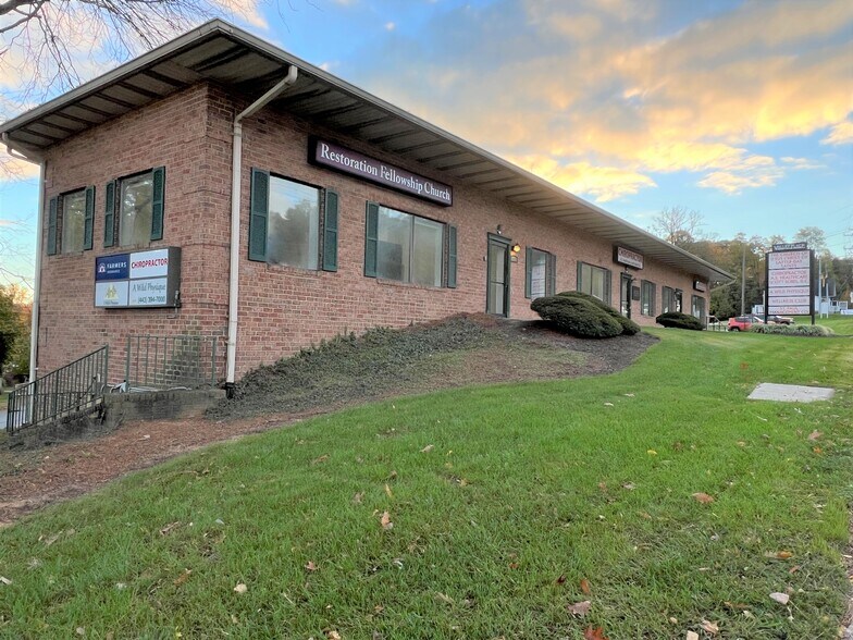 More Photos Of 9601-9611 Reisterstown Rd, Owings Mills Office For Lease