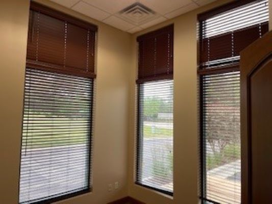 More Photos Of 2127 Midlands Ct, Sycamore Office For Sale