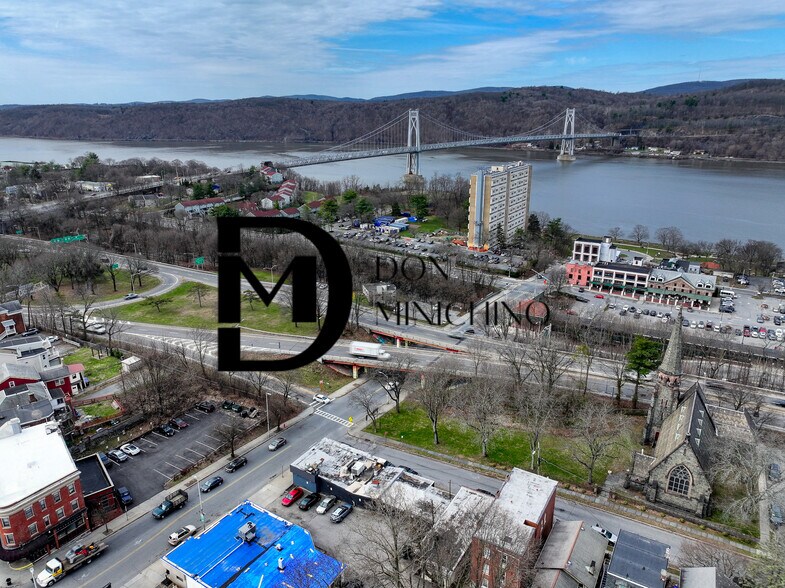 More Photos Of 85 Main St, Poughkeepsie Bar For Sale