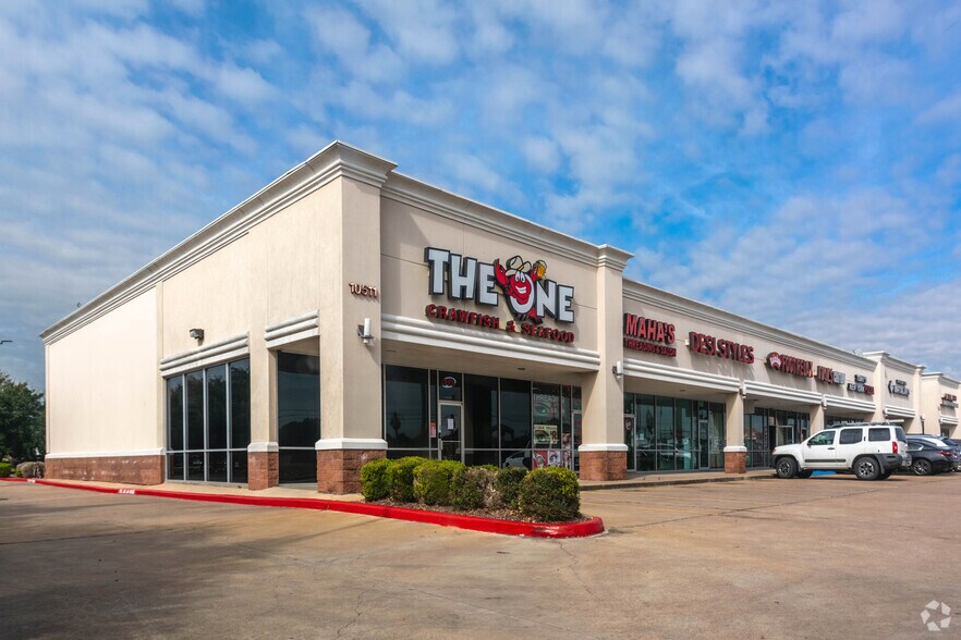 More Photos Of 10511-10521 Jones Rd, Houston Unknown For Lease