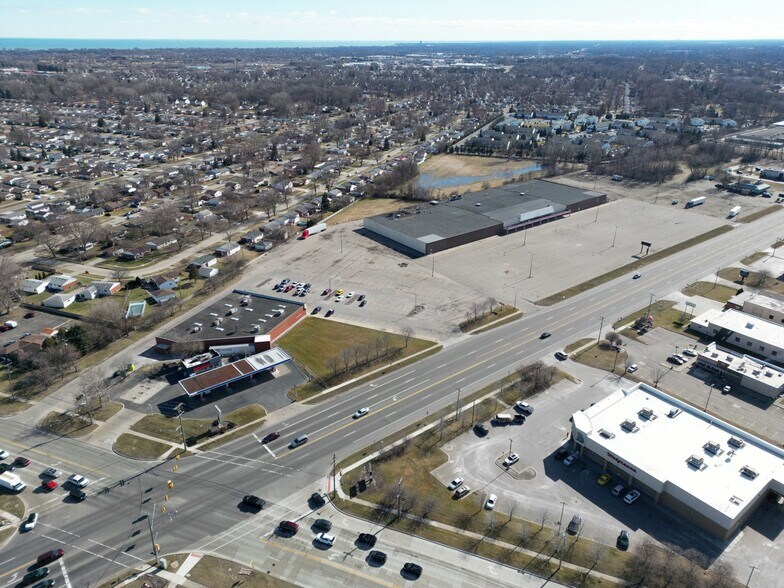 More Photos Of 34800 Groesbeck Hwy, Clinton Township Freestanding For Lease
