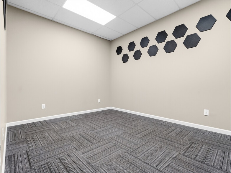 More Photos Of 1 N Main St, Rice Lake Specialty For Sale