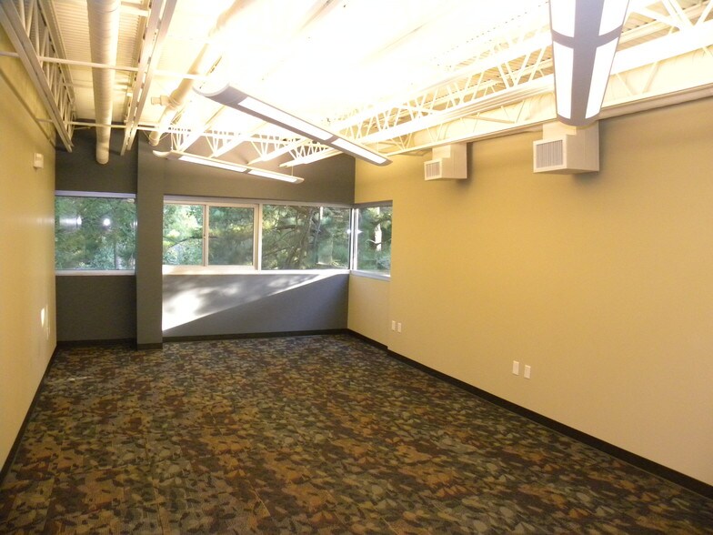 More Photos Of 3700 Longview Dr, Atlanta Loft Creative Space For Sale