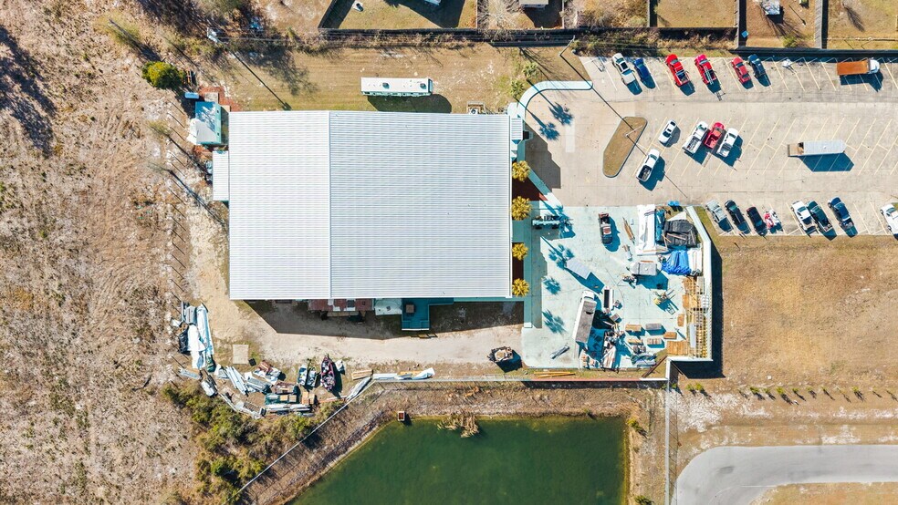 More Photos Of 5420 Hickory St, Panama City Office For Sale