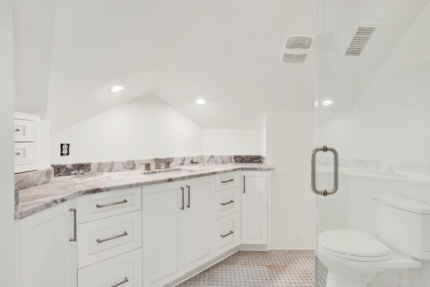 More Photos Of 104 17th st, Tybee Island Apartments For Sale