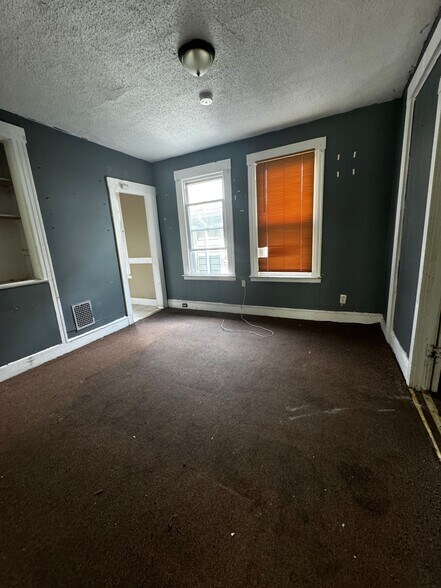 More Photos Of 57 Bassett St, New Haven Multifamily For Sale