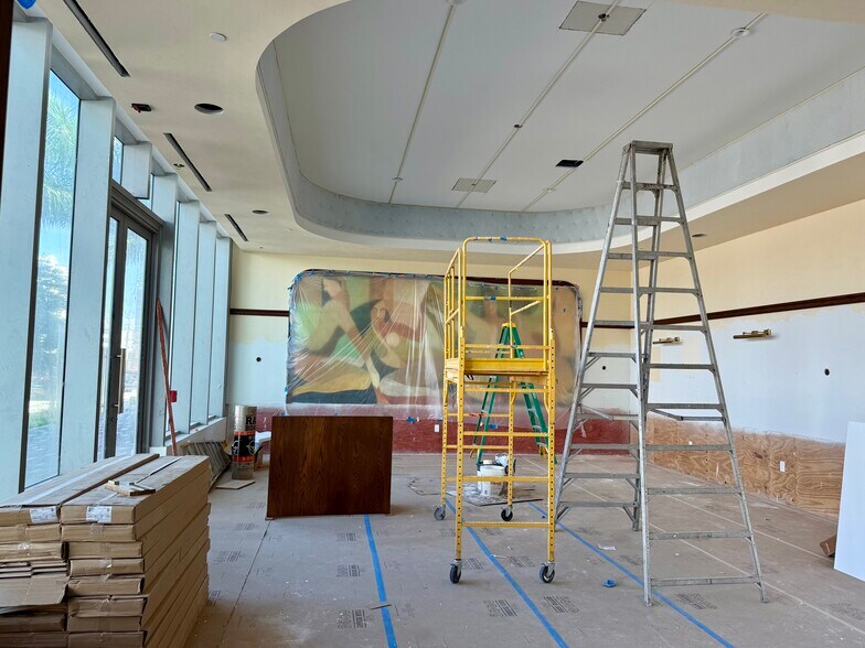 More Photos Of 1006 Hallandale Beach Blvd, Hallandale Beach Restaurant For Sale