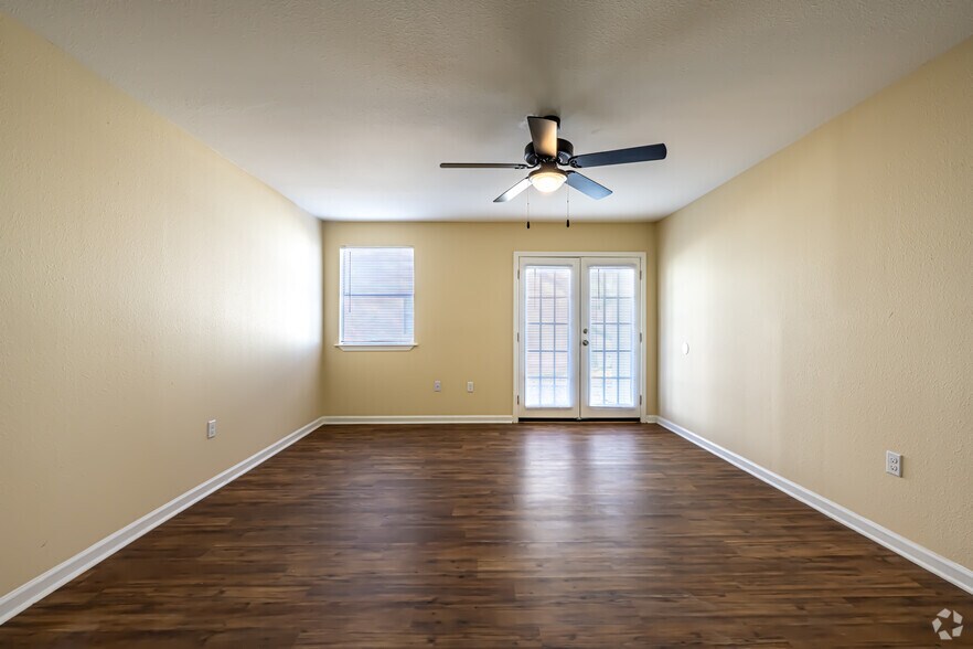 More Photos Of 4445 Alvin Dark Ave, Baton Rouge Apartments For Sale