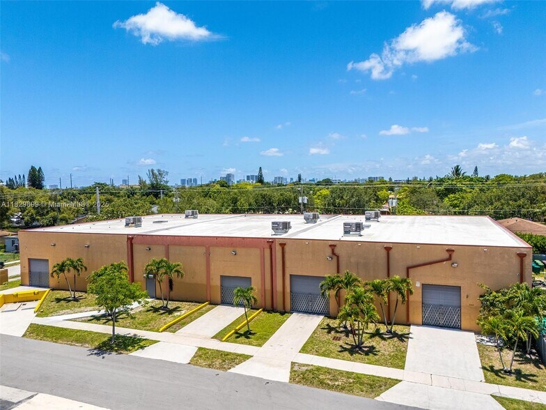 Primary Photo Of 2300-2310 Thomas St, Hollywood Warehouse For Lease