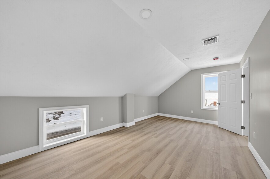 More Photos Of 165 Grant St, Fall River Apartments For Sale
