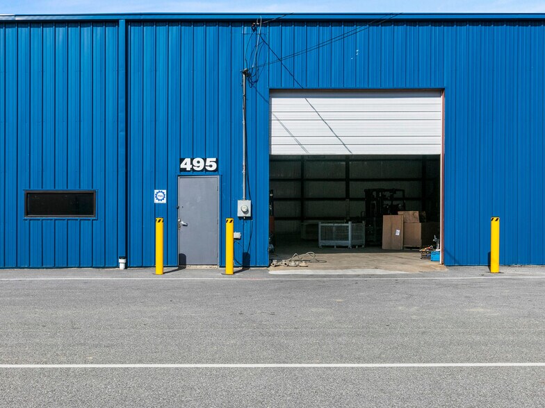 More Photos Of 495 L a White Dr, Fletcher Industrial For Lease