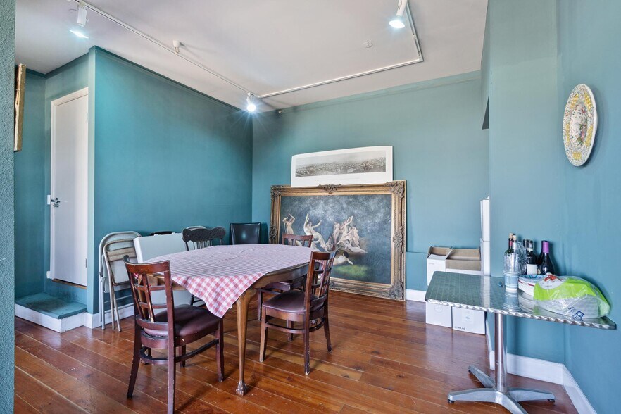 More Photos Of 757 Beach St, San Francisco Storefront Retail Office For Sale