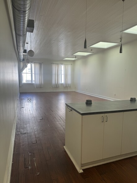 More Photos Of 316 W Broughton Ln, Savannah Loft Creative Space For Lease