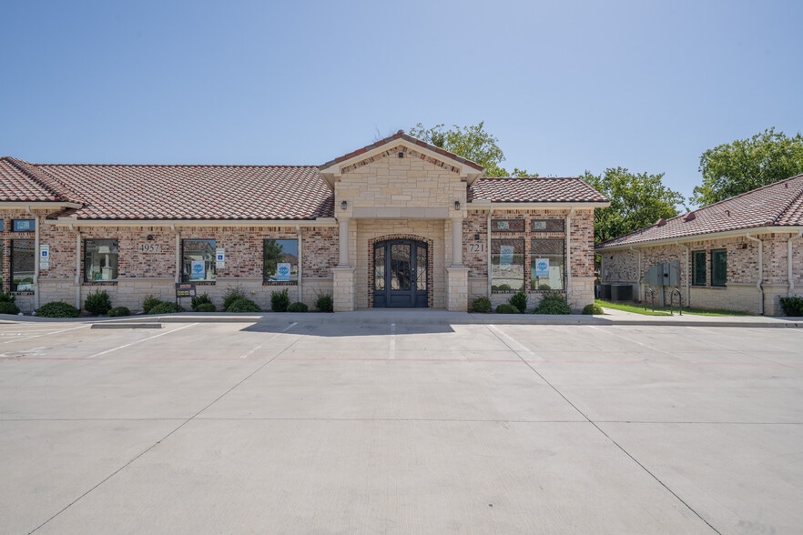 Primary Photo Of 4957 Golden Triangle Blvd, Fort Worth Medical For Lease