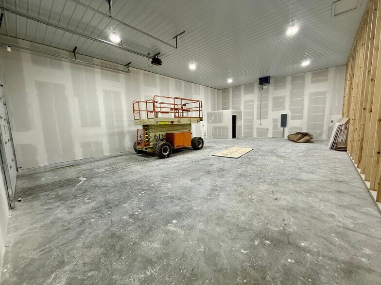 More Photos Of 3398 Nolan Carney Dr, Perry Industrial For Sale