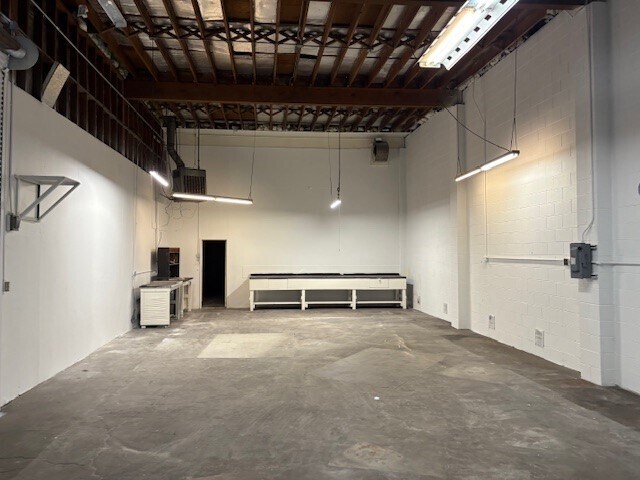 More Photos Of 654 Irwin St, San Rafael Service For Lease