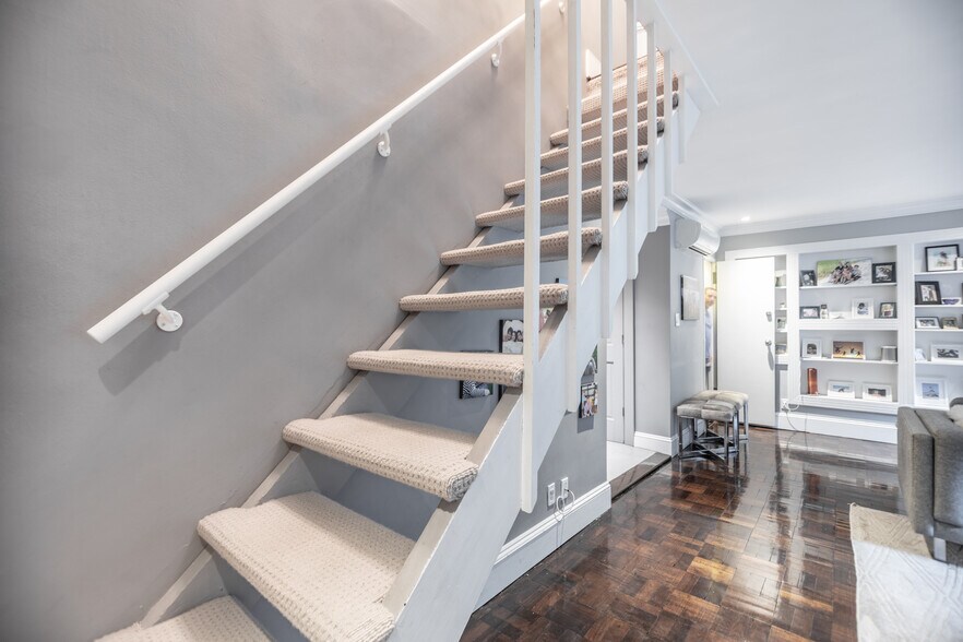 More Photos Of 248 E 32nd St, New York Apartments For Sale