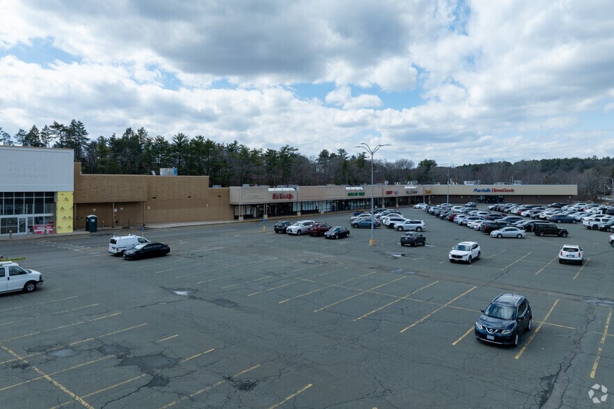 Primary Photo Of 607-653 Broadway, Saugus Freestanding For Lease