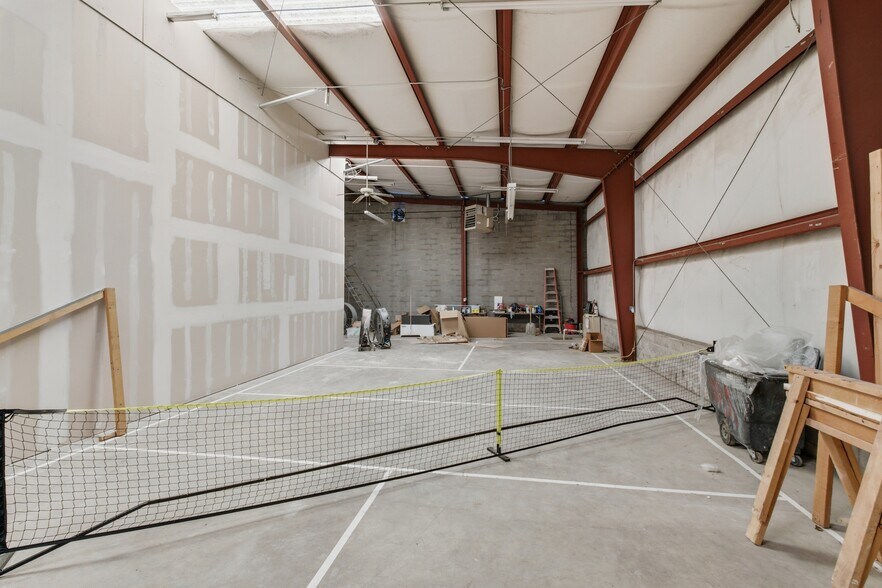 More Photos Of 1403 2nd Ave N, Nashville Warehouse For Lease