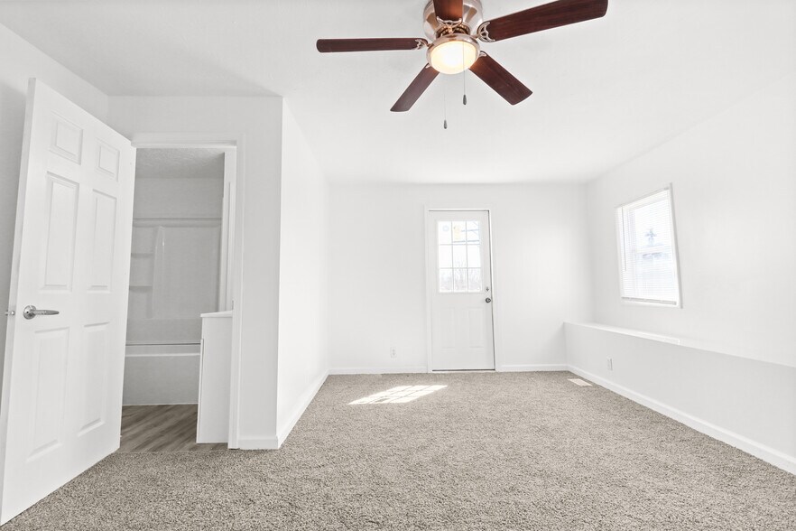 More Photos Of 1630 N Granville Ave, Muncie General Retail For Sale