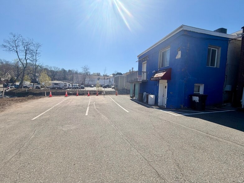 More Photos Of 522 Bloomfield Ave, Verona Storefront Retail Residential For Sale