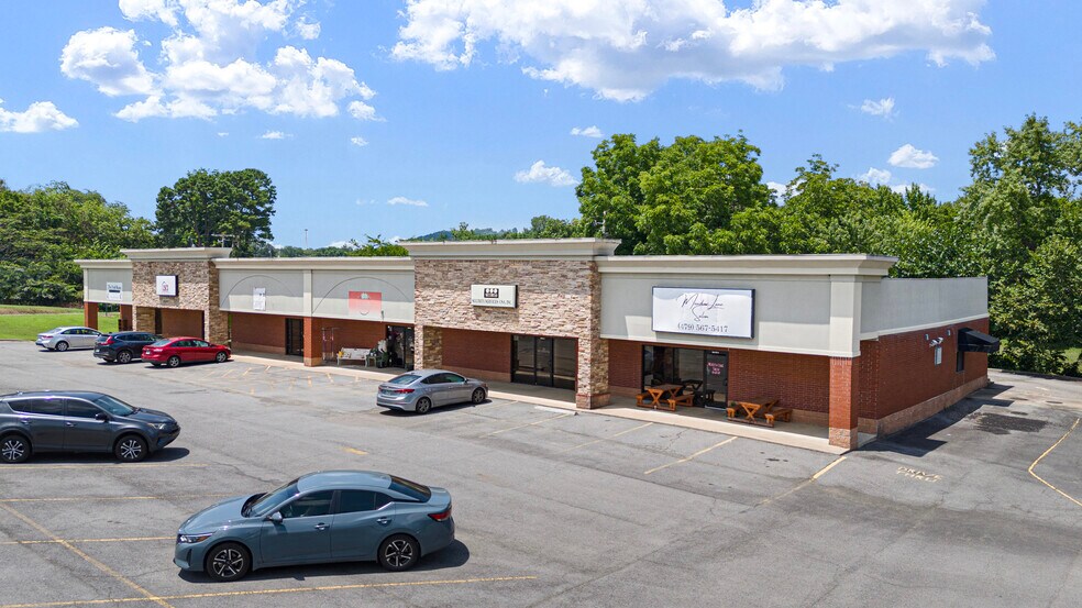 More Photos Of 5395 W Ash St, Pottsville Freestanding For Lease