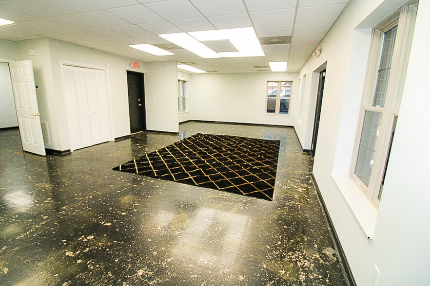 More Photos Of 5317 Stanton Rd, Knoxville Medical For Sale
