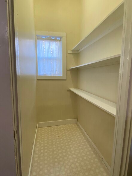 More Photos Of 31 Congress St, Cohoes Apartments For Sale