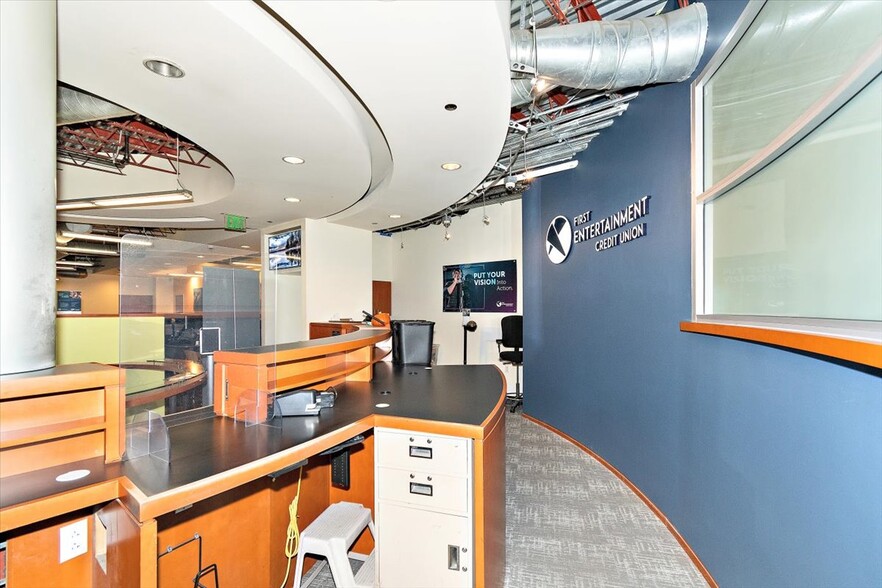 More Photos Of 2520 W Olive Ave, Burbank Medical For Lease