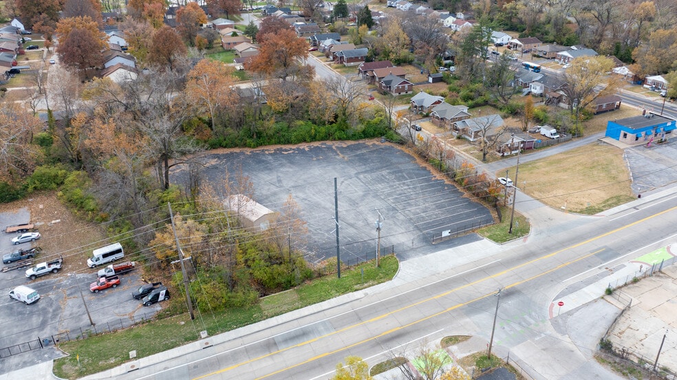 More Photos Of 7014 Saint Charles Rock Rd, Saint Louis Land For Sale