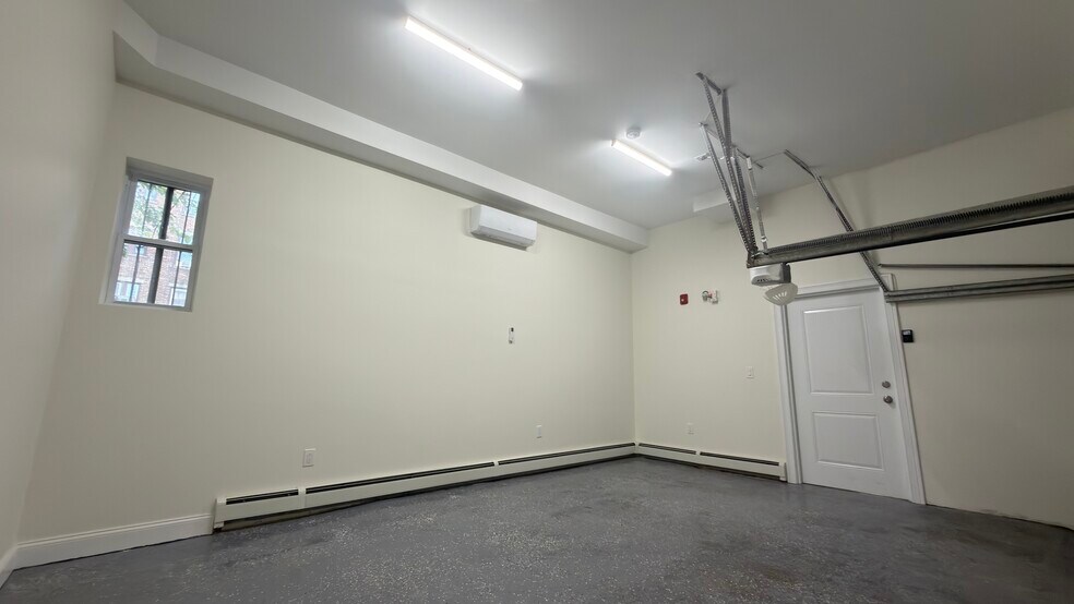 More Photos Of 5222 Bergenline Ave, West New York Storefront Retail Residential For Lease